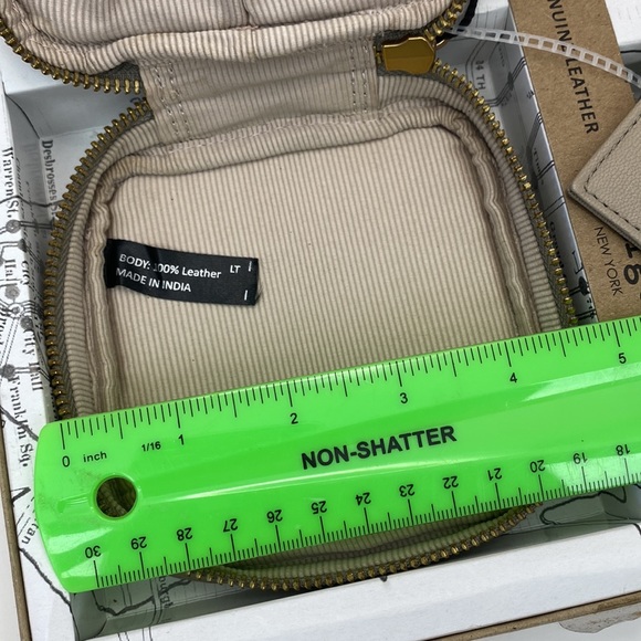 Margot 2 piece boxed jewelry case & card case set NWT!  Genuine leather - Picture 9 of 16